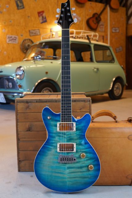 T's Guitars Arc-STD22 VS100N Quilt Top Centura Blue | SOUND NINE 